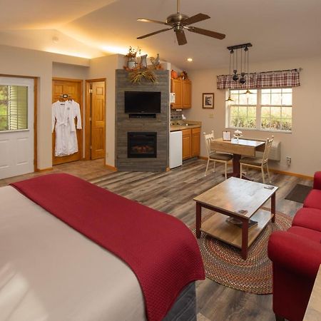 Hawk Valley Retreat & Cottages Galena Exteriör bild