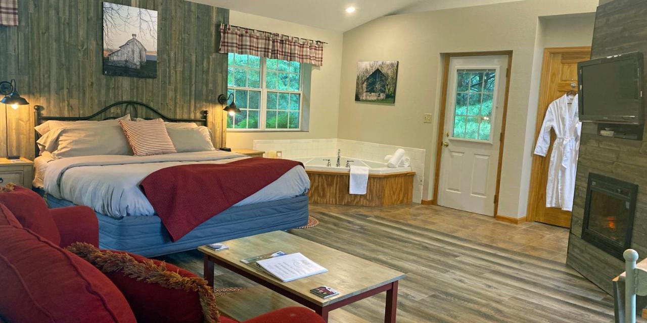 Hawk Valley Retreat & Cottages Galena Exteriör bild