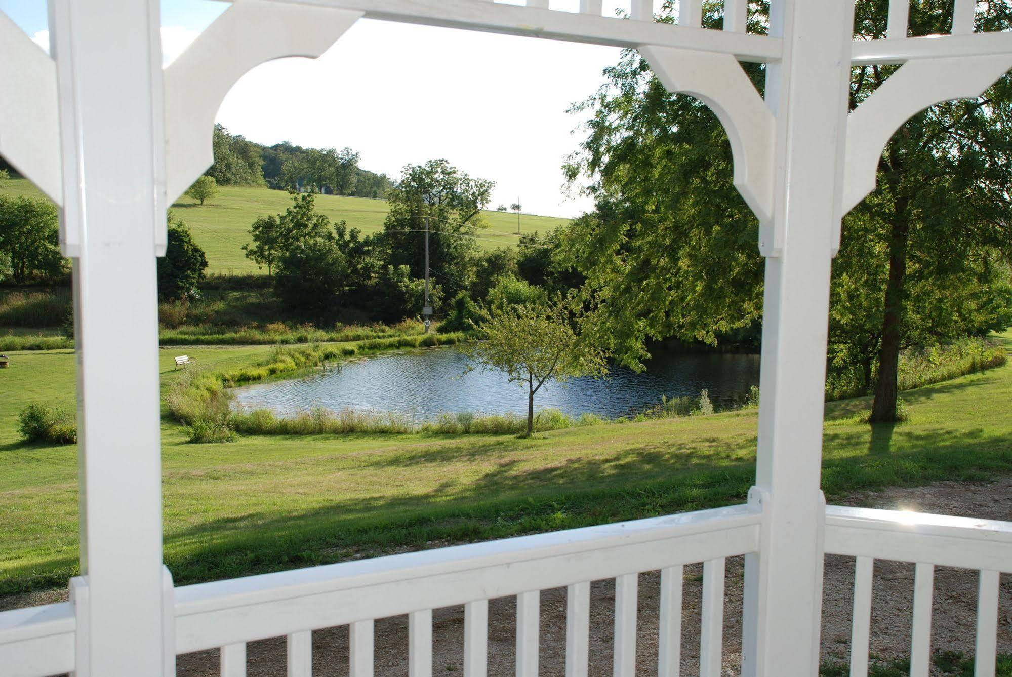 Hawk Valley Retreat & Cottages Galena Exteriör bild