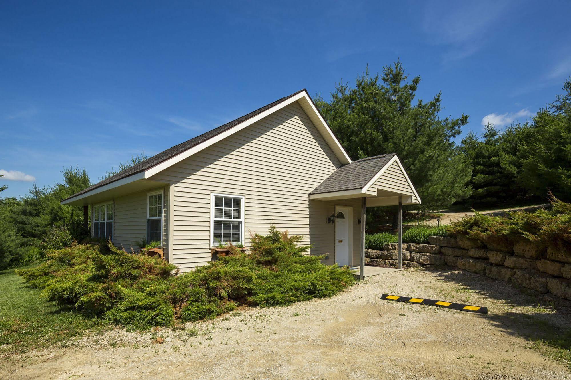 Hawk Valley Retreat & Cottages Galena Exteriör bild