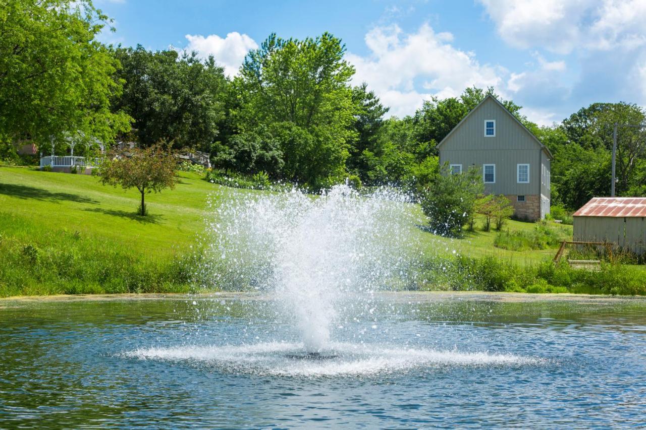 Hawk Valley Retreat & Cottages Galena Exteriör bild